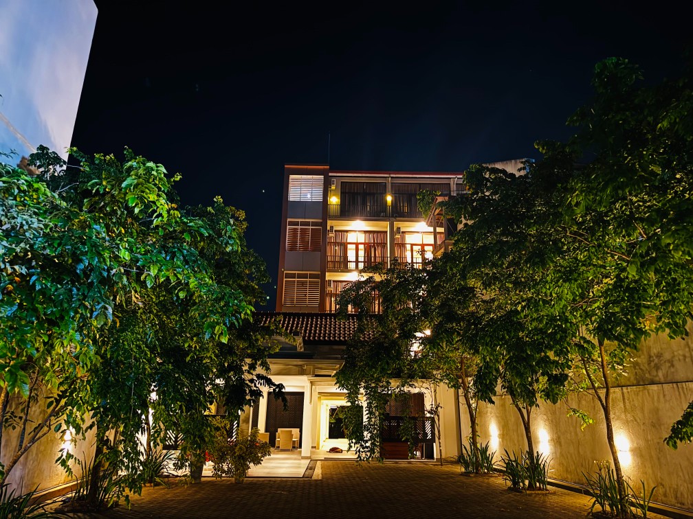 LeisureO Hotel
